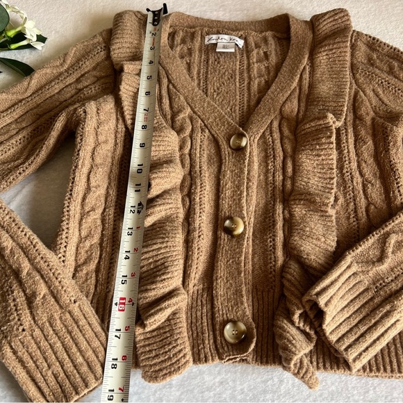 Women’s Sz S Ruffle Up Knit Sweater Preppy V Neck - Picture 3 of 8